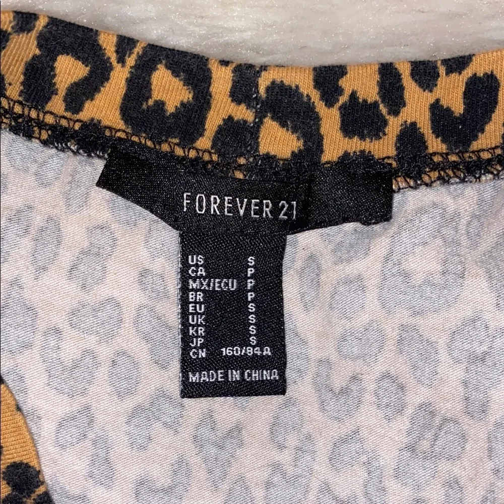 Forever 21 Leopard Print Crop Top - Picture 6 of 6